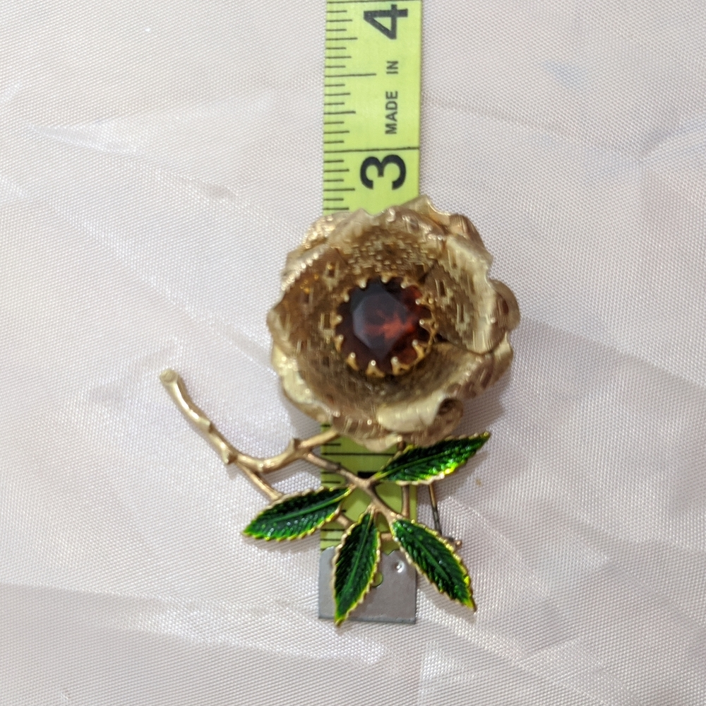 Vintage Sarah Coventry gold & green flower Brooch - Picture 3 of 4